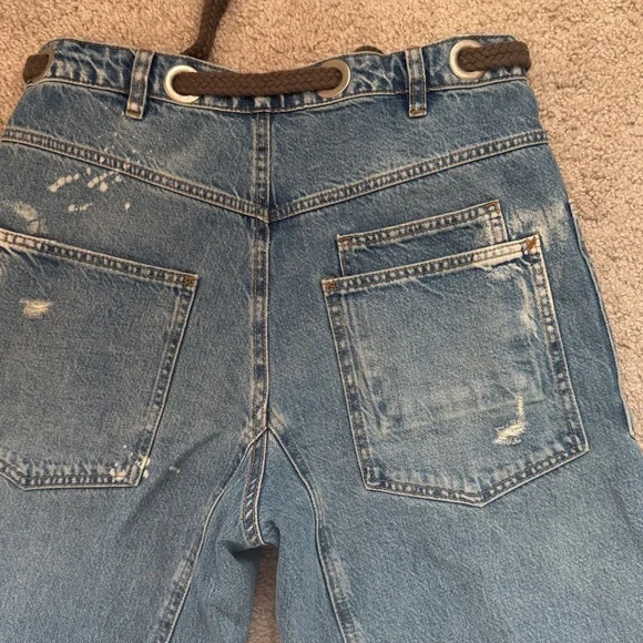 Free People distressed barrel leg. Like new! - Picture 4 of 4